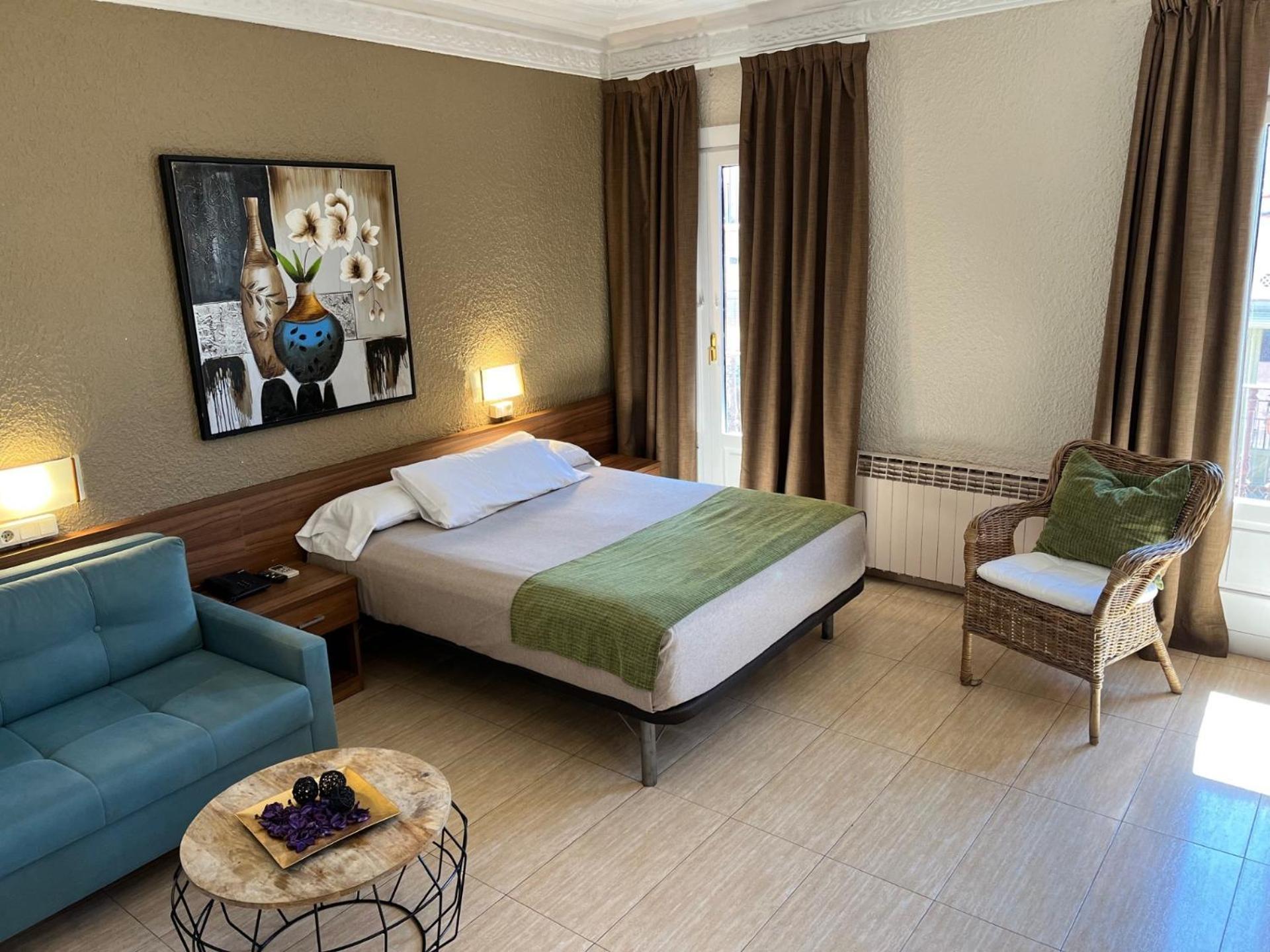 Hotel Aneto Barcelona Luaran gambar