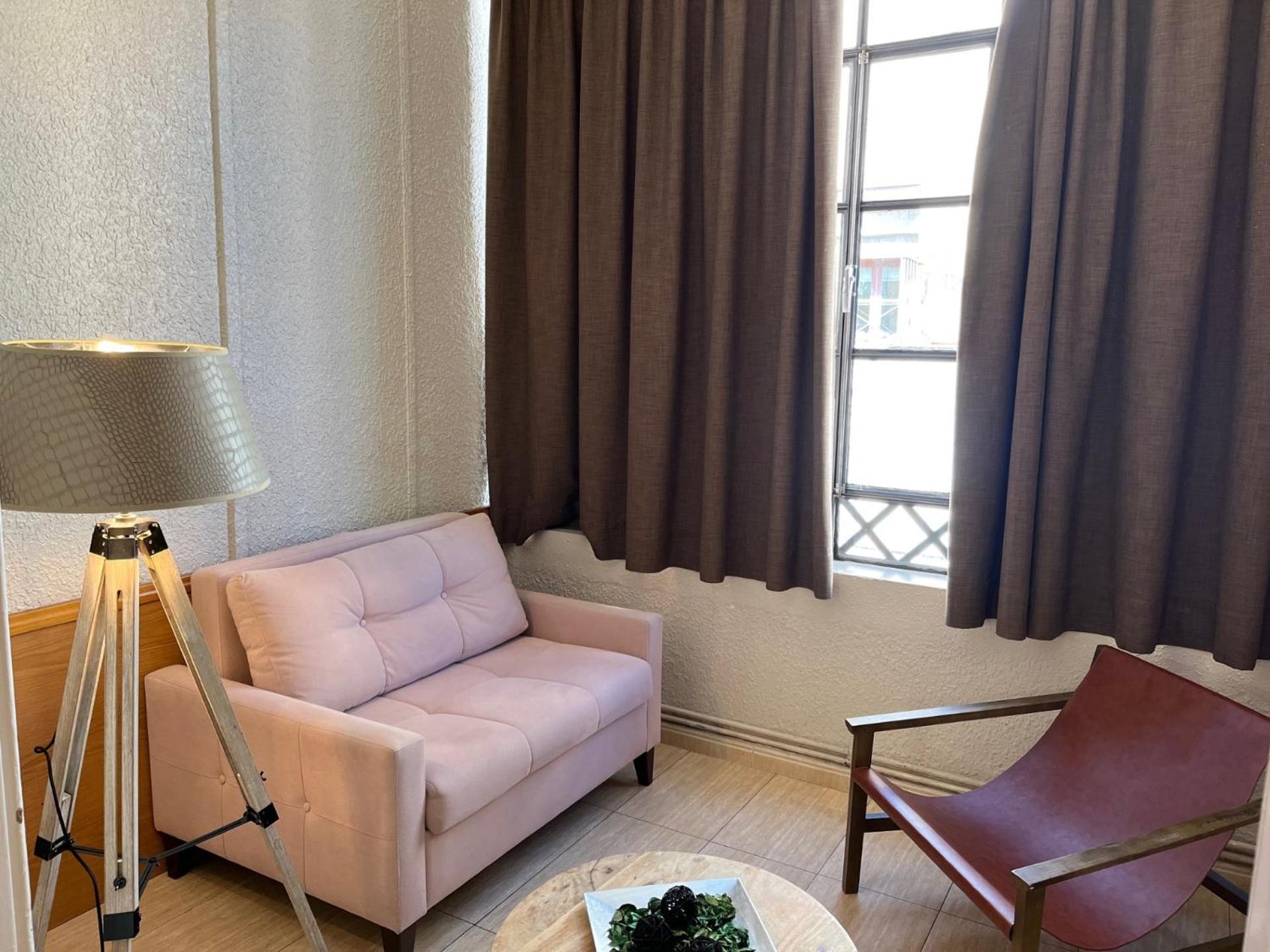 Hotel Aneto Barcelona Luaran gambar